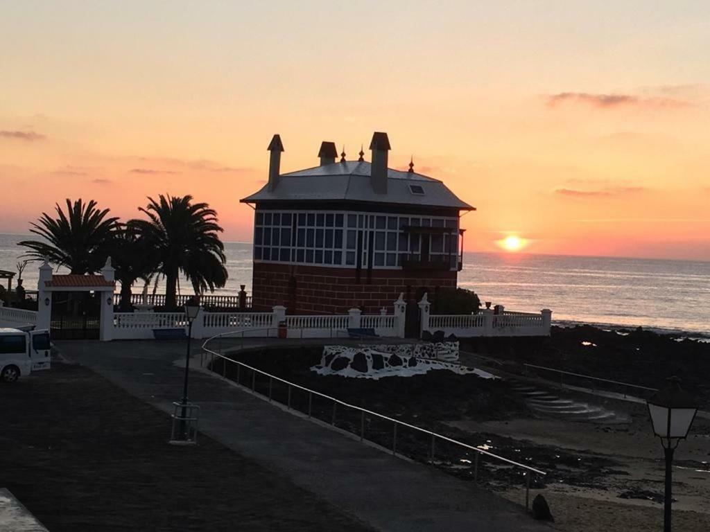 Apartamento El Muelle Arrieta  Esterno foto